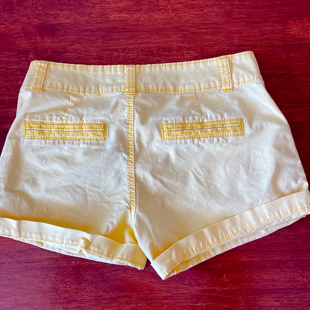 Womens Yellow Maurice’s Shorts 5/6